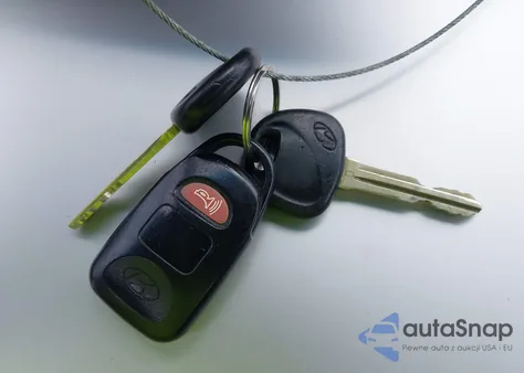 2010 Hyundai Elantra Gls z USA, uszkodzony, nr VIN KMHDU4AD4AU862464